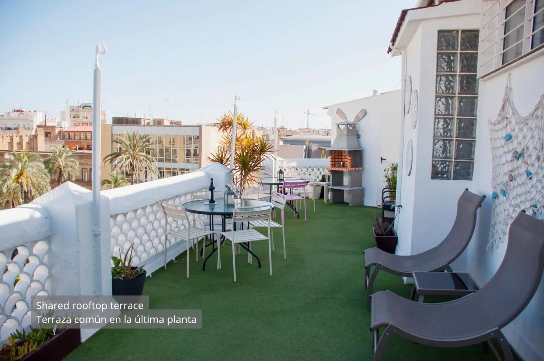Valencia Apartamentos Goya Exterior photo