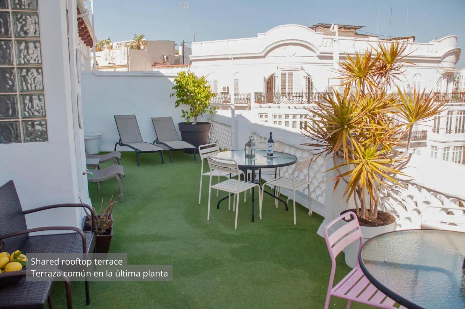 Valencia Apartamentos Goya Exterior photo